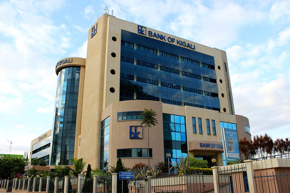 Pengadaan kontrak dengan Bank Kigali pada pembaca sidik jari usb untuk staf otentikasi
